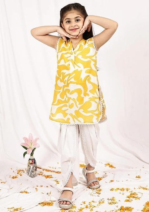 Yellow Abstract Cotton Blend Kurta Set For Girls